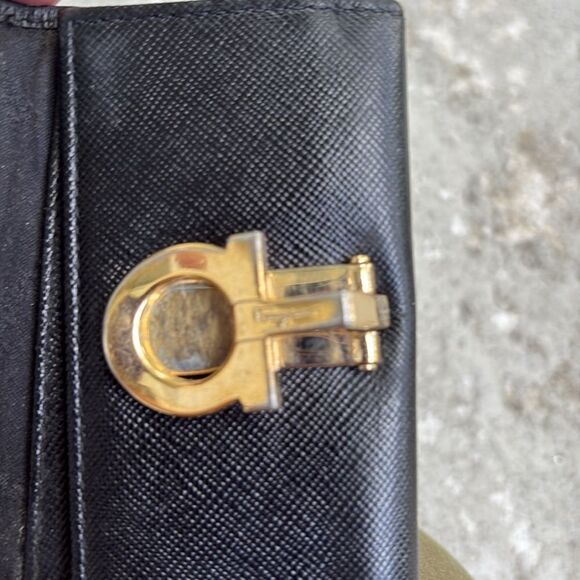 Vintage Ferragamo key holder and money clip - Picture 9 of 9